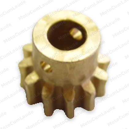 Worm wheel for oil pump drive