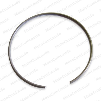 Retaining ring for driveshaft rubber coupling